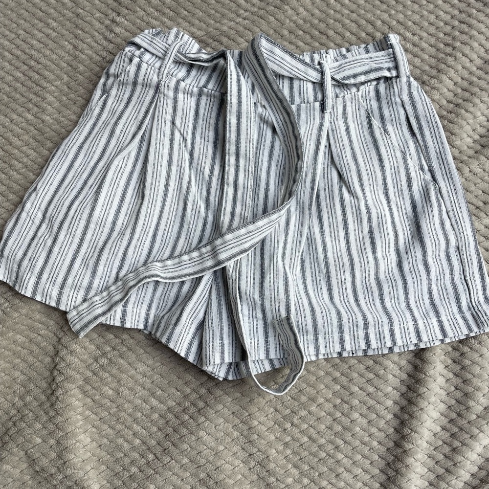 Cisono High Waisted Shorts Size S stripped used